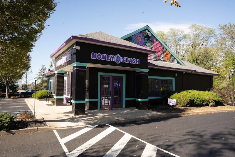 HoneyStash Dispensary logo