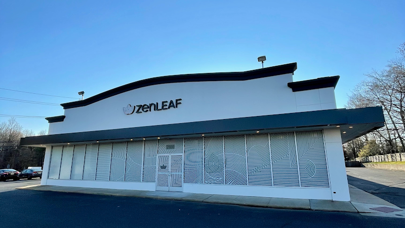 Zen Leaf Neptune logo