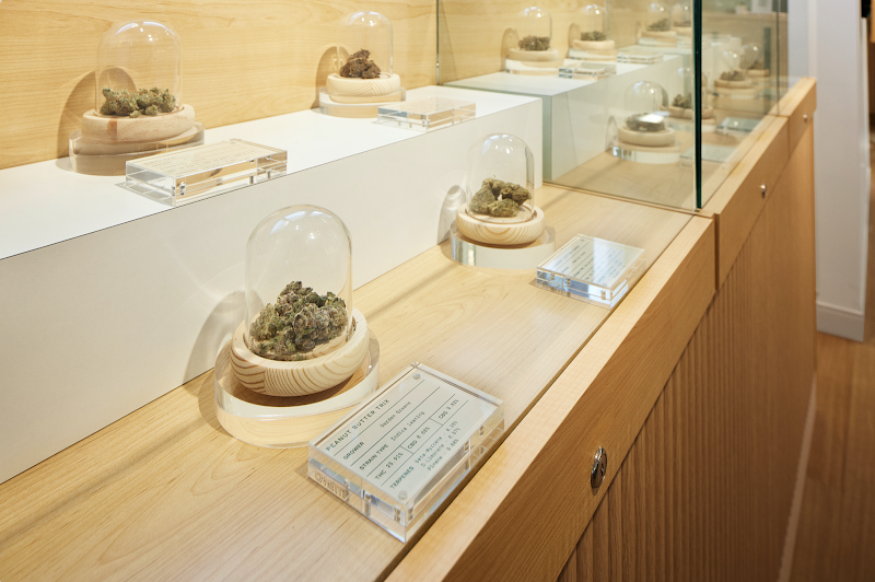 Do-Canna Dispensary Maplewood logo